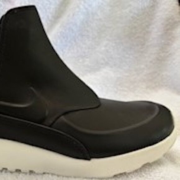 Nike Air Max Mid-top "Thea" sneakers NWOT Size 8-1/2 - Picture 4 of 11